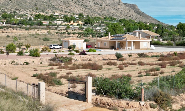 Herverkoop - Villa -
Hondón de las Nieves - Hondón de las Nieves*