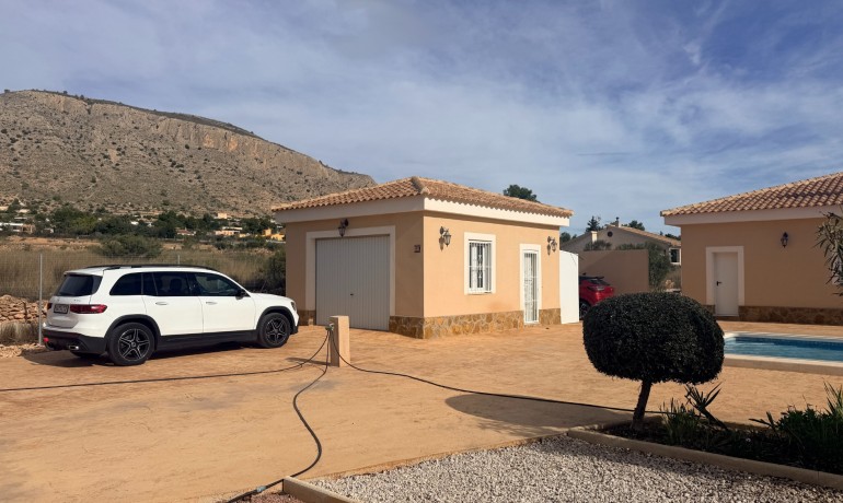 Herverkoop - Villa -
Hondón de las Nieves - Hondón de las Nieves*