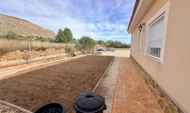 Herverkoop - Villa -
Hondón de las Nieves - Hondón de las Nieves*