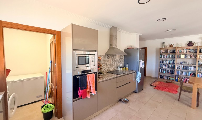 Herverkoop - Villa -
Hondón de las Nieves - Hondón de las Nieves*