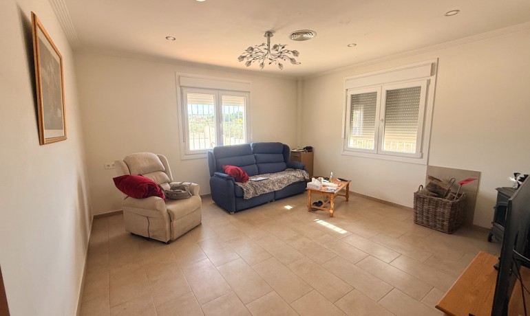 Herverkoop - Villa -
Hondón de las Nieves - Hondón de las Nieves*