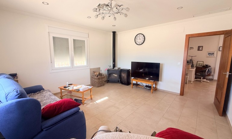 Herverkoop - Villa -
Hondón de las Nieves - Hondón de las Nieves*