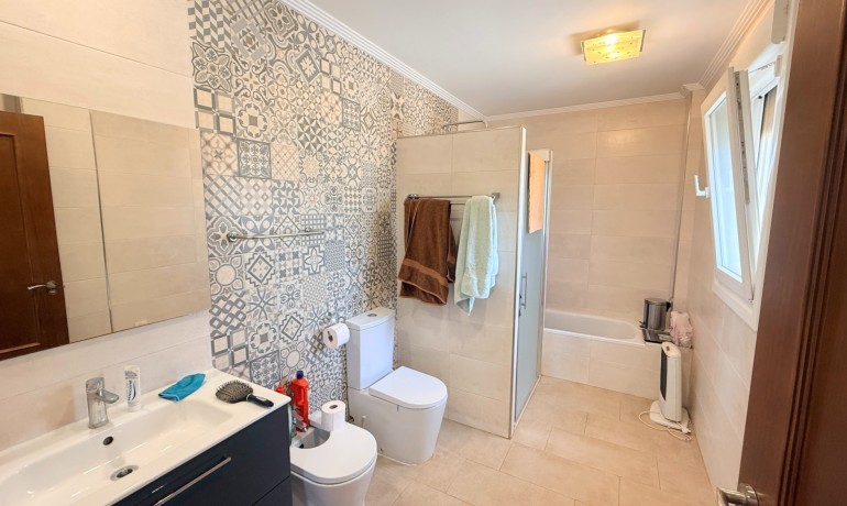 Herverkoop - Villa -
Hondón de las Nieves - Hondón de las Nieves*