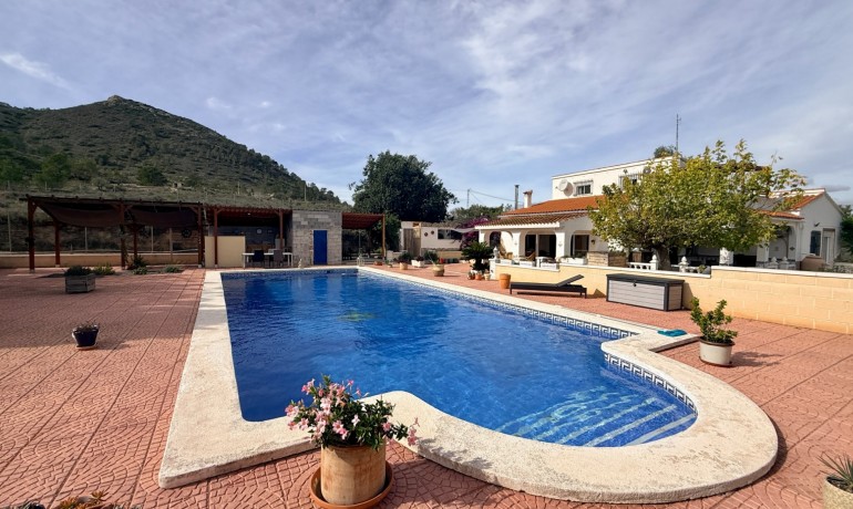 Revente - Villa -
Hondon de los frailes - Hondon de los Frailes*