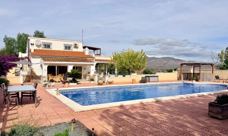 Revente - Villa -
Hondon de los frailes - Hondon de los Frailes*
