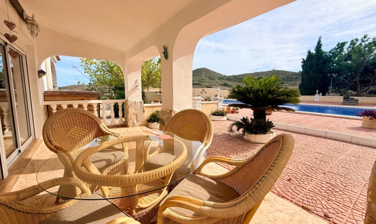Revente - Villa -
Hondon de los frailes - Hondon de los Frailes*