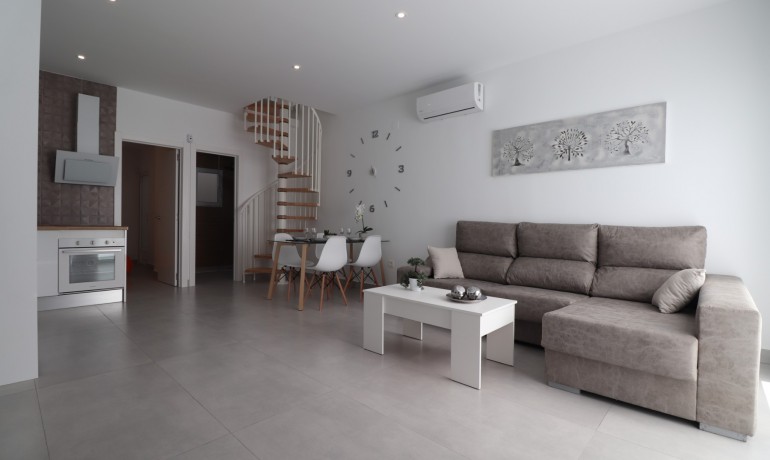 Herverkoop - Huis -
Torrevieja* - San Luis