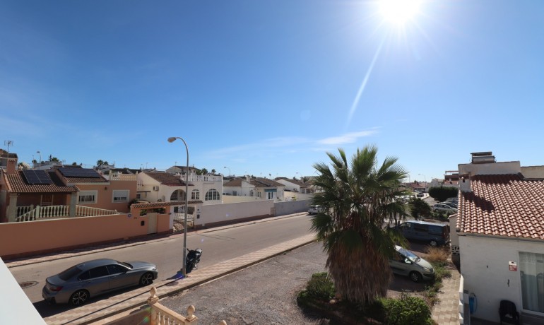Herverkoop - Huis -
Torrevieja* - San Luis