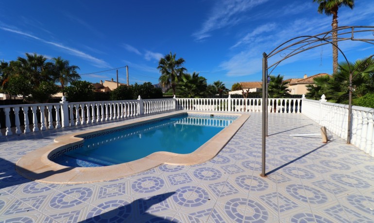 Herverkoop - Finca / Landgoed -
Catral* - Catral - Country