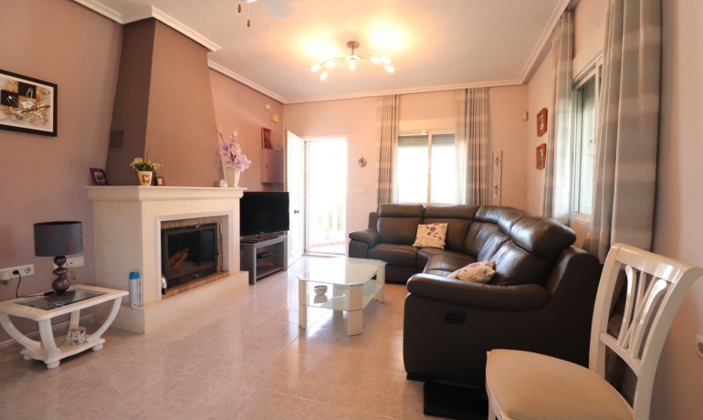 Herverkoop - Finca / Landgoed -
Catral* - Catral - Country