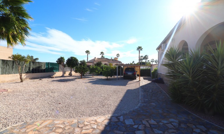 Herverkoop - Finca / Landgoed -
Catral* - Catral - Country