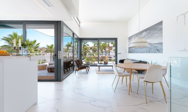 Sale - Villa -
San Miguel de Salinas*