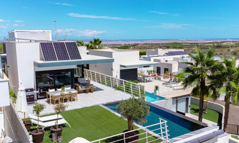 Sale - Villa -
San Miguel de Salinas*