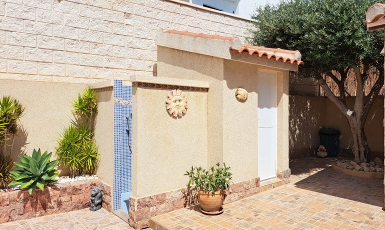 Herverkoop - Villa -
Benijofar* - Benijofar