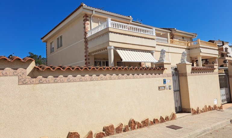 Herverkoop - Villa -
Benijofar* - Benijofar