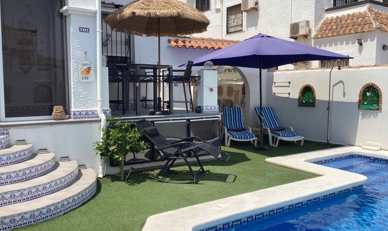 Herverkoop - Huis -
Orihuela Costa* - Los Altos*