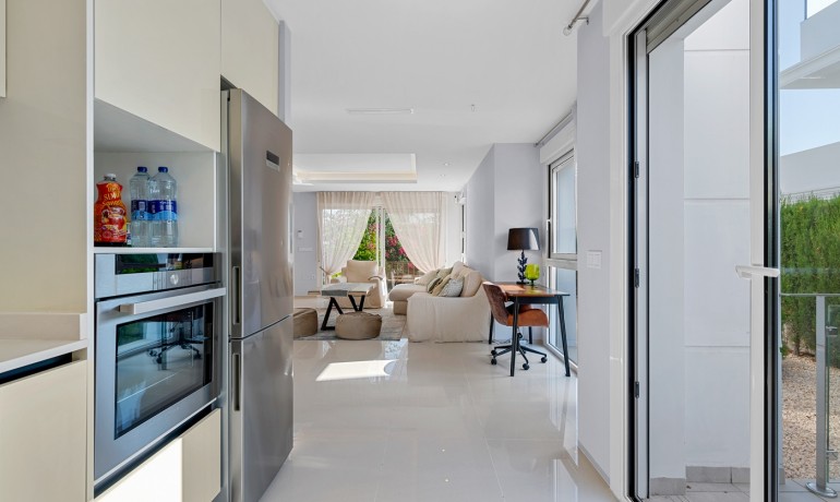 Herverkoop - Huis -
Cuidad Quesada* - Doña pepa