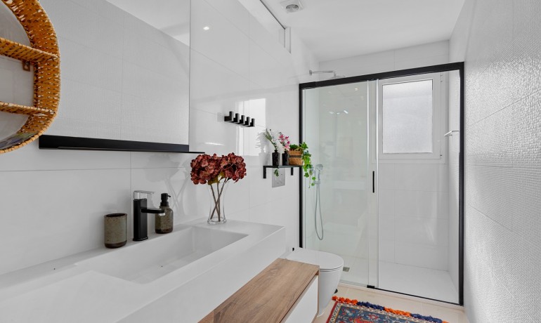 Herverkoop - Huis -
Cuidad Quesada* - Doña pepa