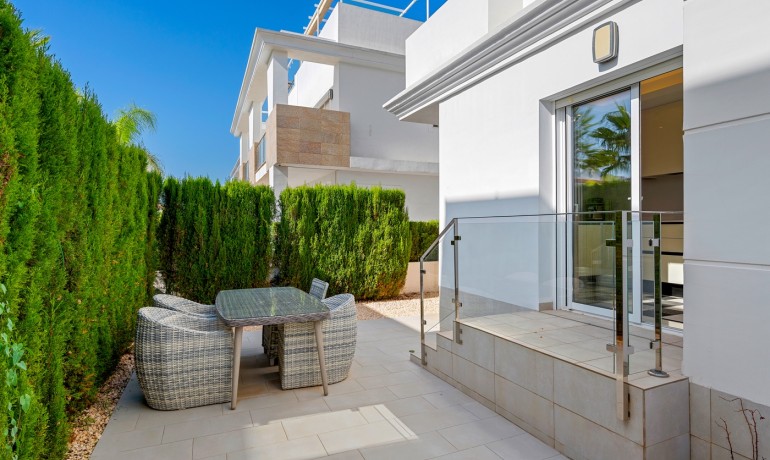 Herverkoop - Huis -
Cuidad Quesada* - Doña pepa