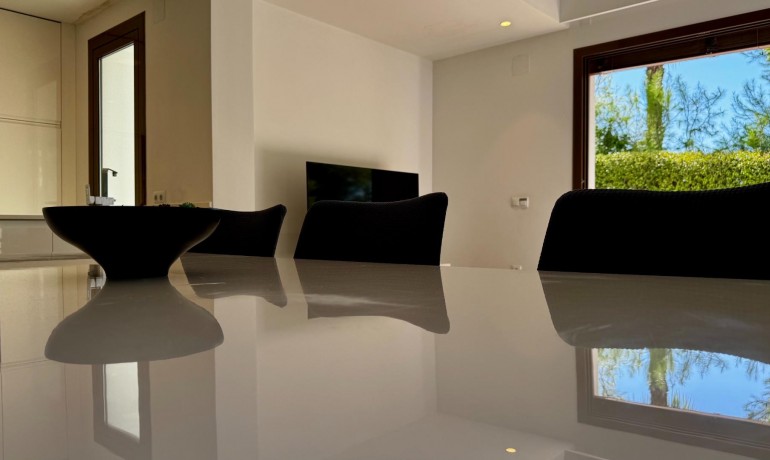 Herverkoop - Villa -
Orihuela* - Las Colinas Golf