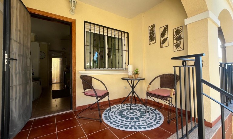 Herverkoop - Huis -
Algorfa* - Algorfa