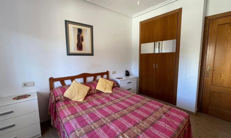 Herverkoop - Huis -
Algorfa* - Algorfa