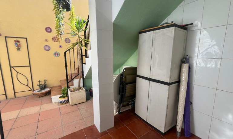 Herverkoop - Huis -
Algorfa* - Algorfa