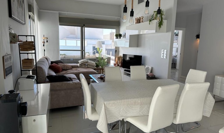 Revente - Villa -
Orihuela Costa* - Villamartin*