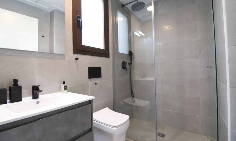 Herverkoop - Huis -
Benijofar* - Benijofar - Village