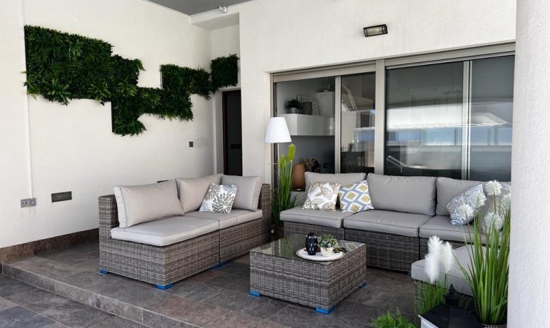 Revente - Villa -
Orihuela Costa* - Villamartin*