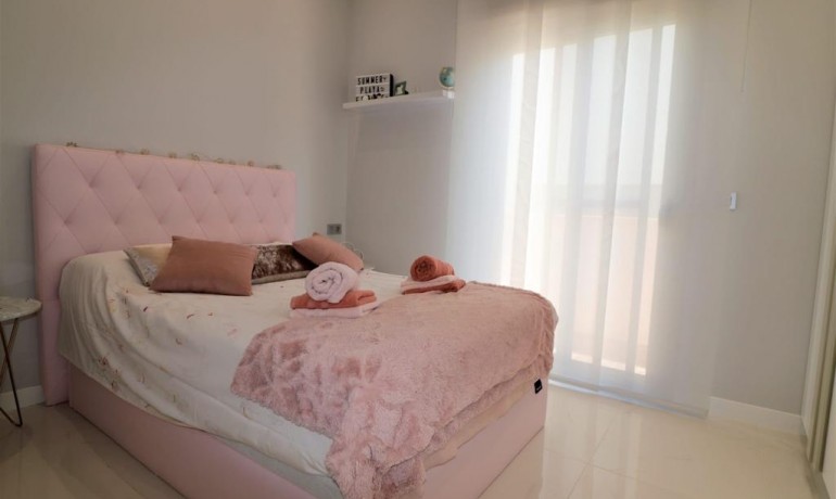 Revente - Villa -
Orihuela Costa* - Villamartin*