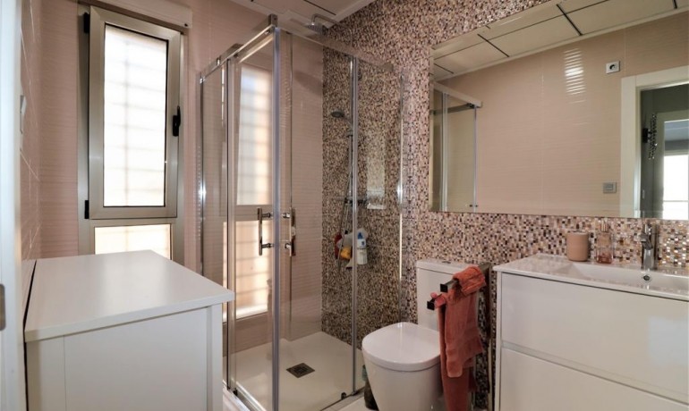 Revente - Villa -
Orihuela Costa* - Villamartin*