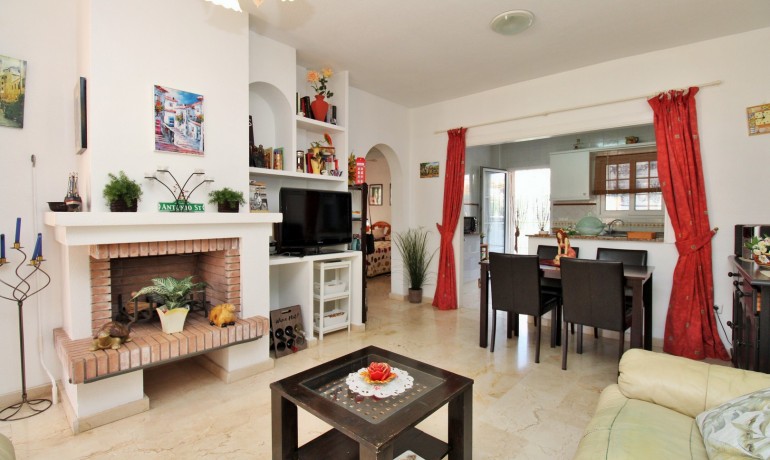 Herverkoop - Appartement / Flat -
Playa Flamenca