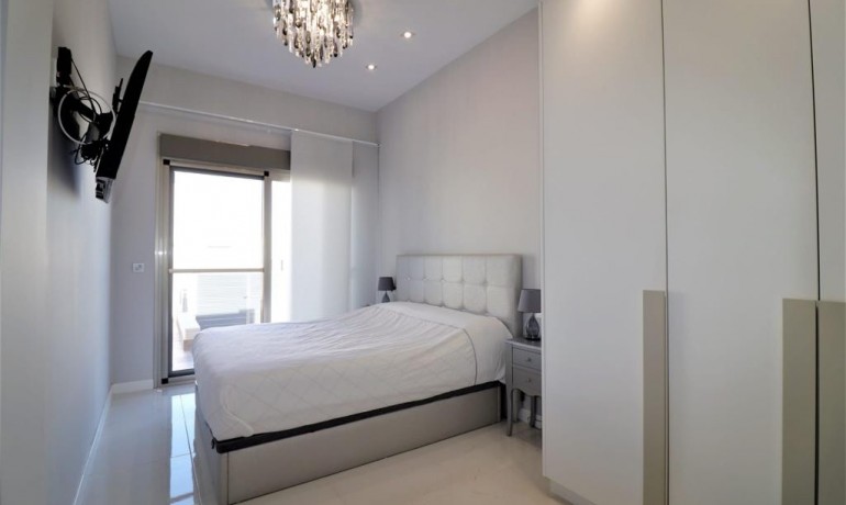 Revente - Villa -
Orihuela Costa* - Villamartin*