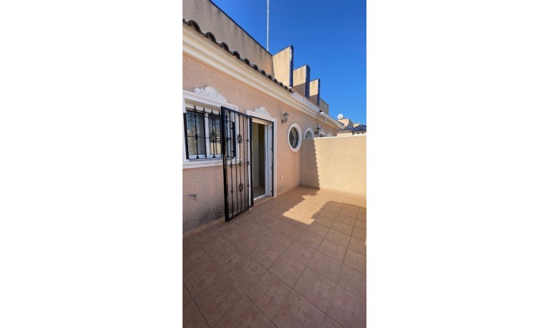 Venta - Casa -
