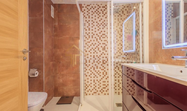 Herverkoop - Appartement / Flat -
Torrevieja* - Paseo maritimo