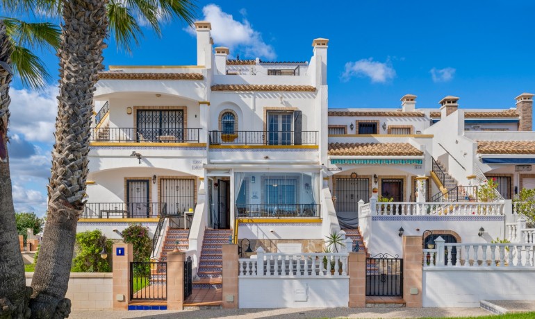 Herverkoop - Huis -
Orihuela Costa* - Los Dolses