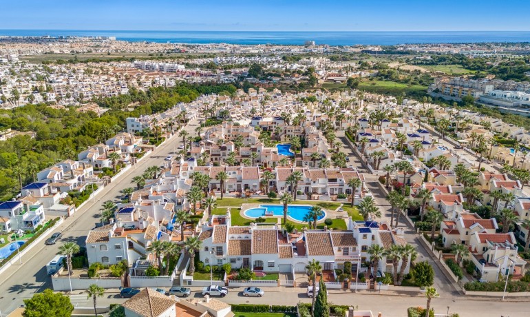 Herverkoop - Huis -
Orihuela Costa* - Los Dolses