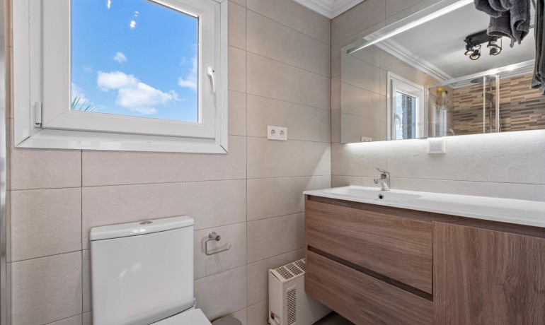 Herverkoop - Huis -
Orihuela Costa* - Los Dolses