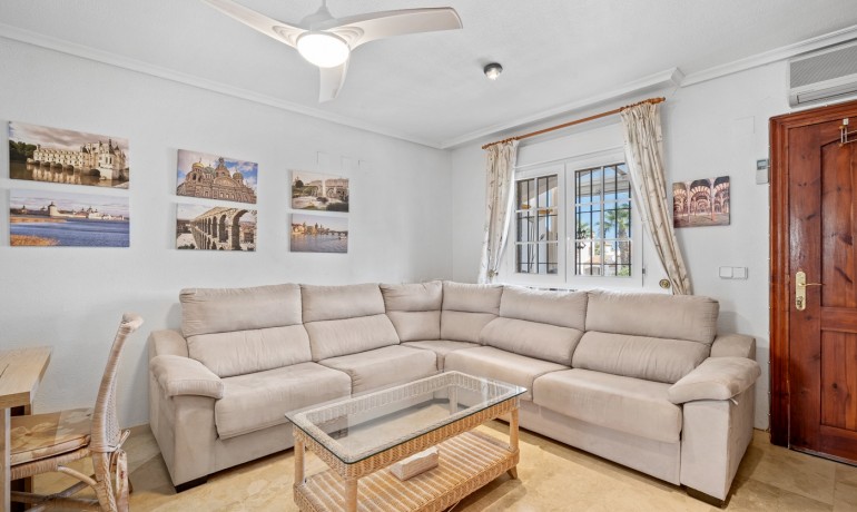 Herverkoop - Huis -
Orihuela Costa* - Los Dolses