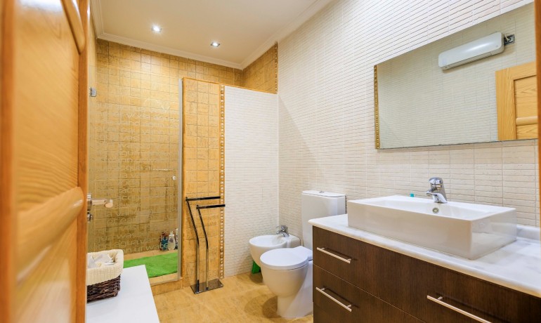 Revente - Villa -
San Isidro