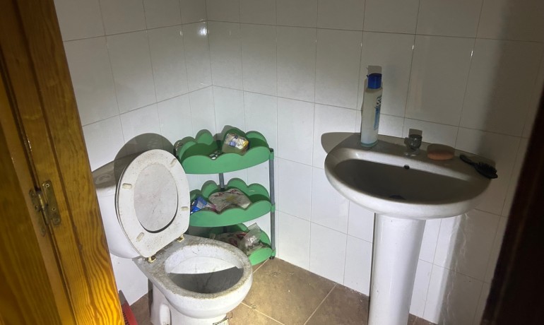 Venta - Comercial -
Jacarilla