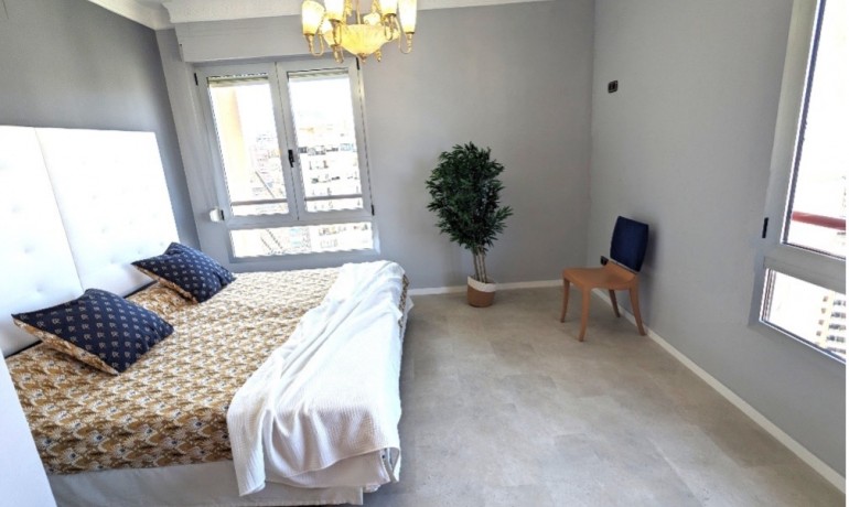 Sale - Apartment / Flat -
Benidorm