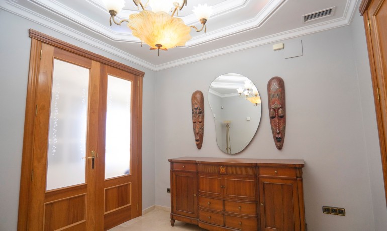 Sale - Apartment / Flat -
Benidorm