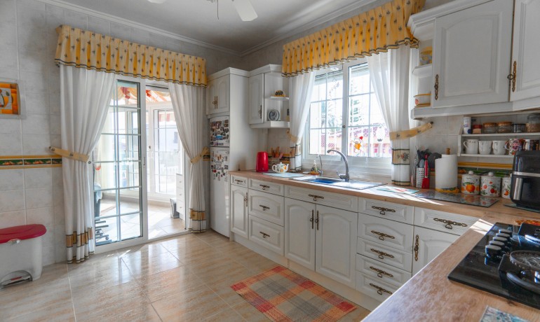 Herverkoop - Villa -
Cuidad Quesada* - Ciudad Quesada - Town