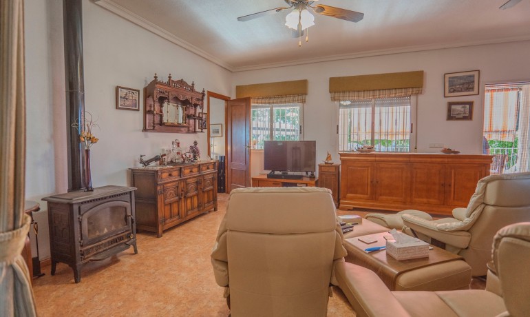 Herverkoop - Finca / Landgoed -
Orihuela* - San Bartolome