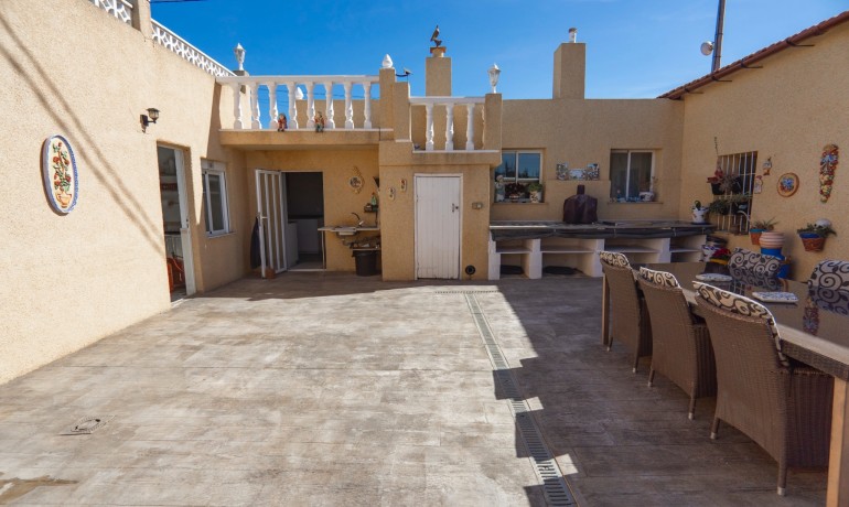 Herverkoop - Finca / Landgoed -
Los Montesinos* - Los Montesinos - Country