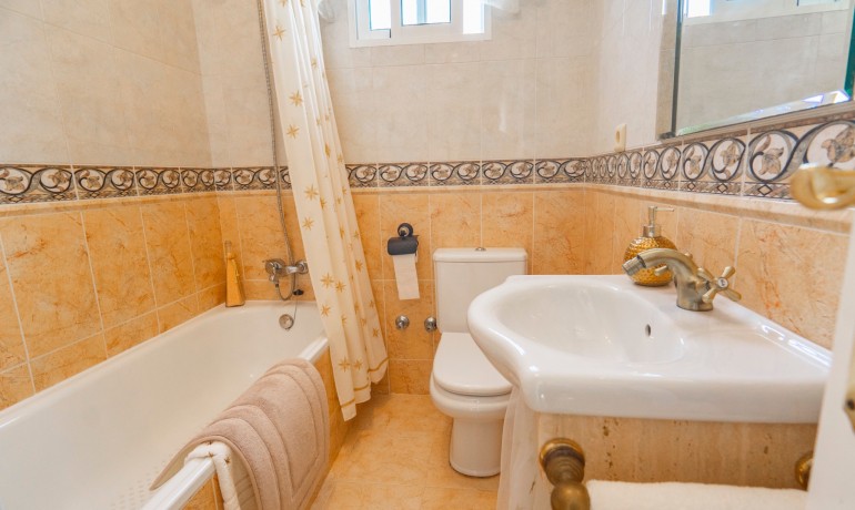 Venta - Villa -
Ciudad Quesada - Ciudad Quesada - Town