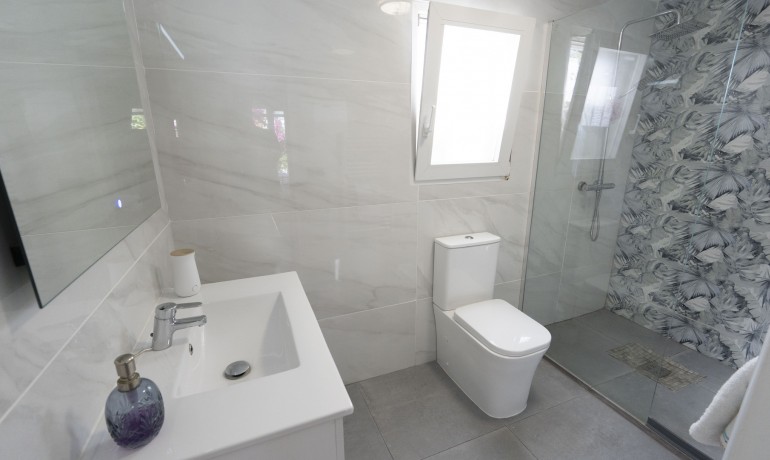 Herverkoop - Villa -
Torrevieja* - San Luis