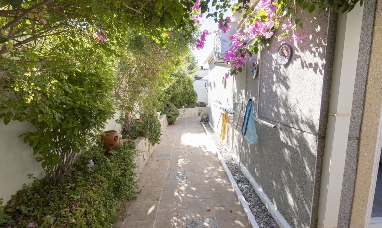 Herverkoop - Villa -
Torrevieja* - San Luis